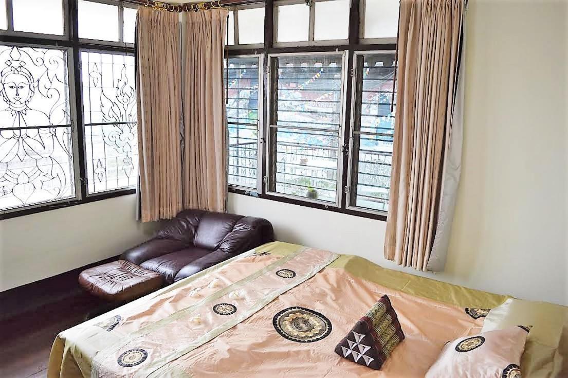 28 Rachabutr Hostel Убонратчатхани Номер фото