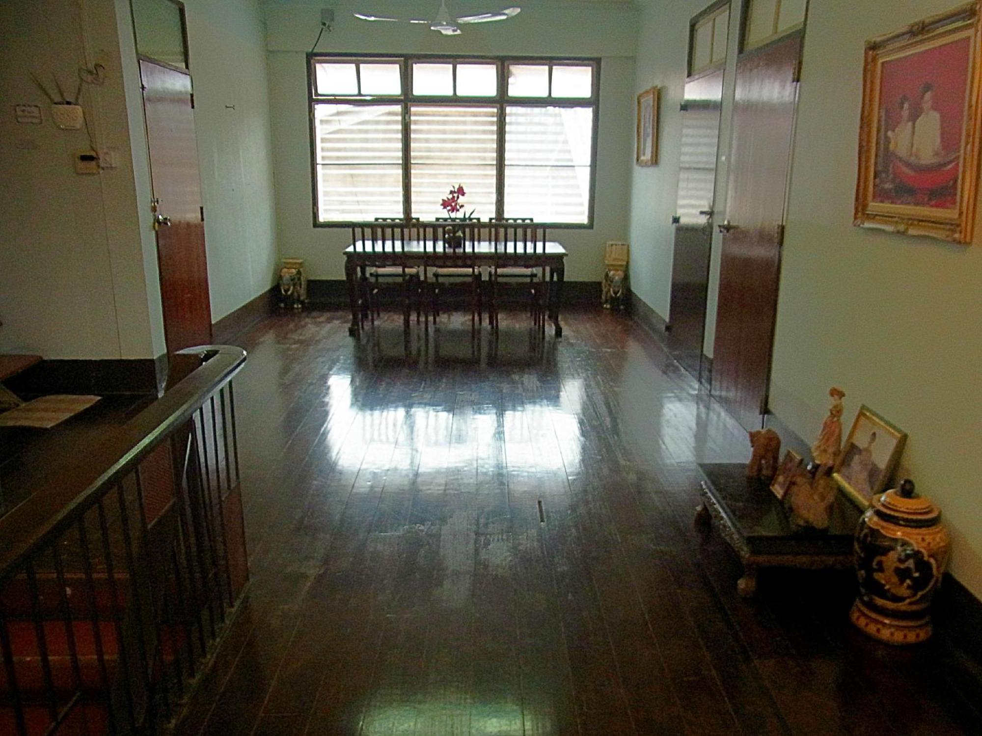 28 Rachabutr Hostel Убонратчатхани Номер фото
